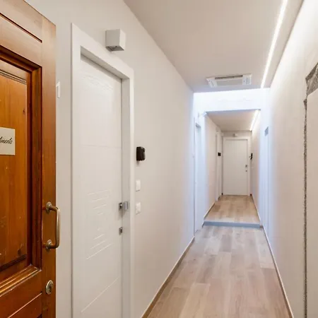Florentia Art Apartment *